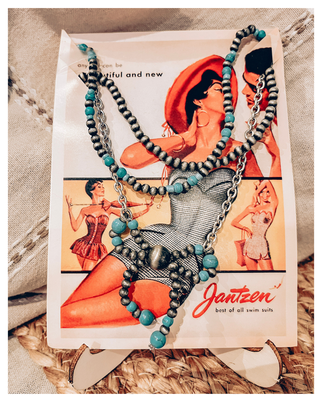 Bow Necklace